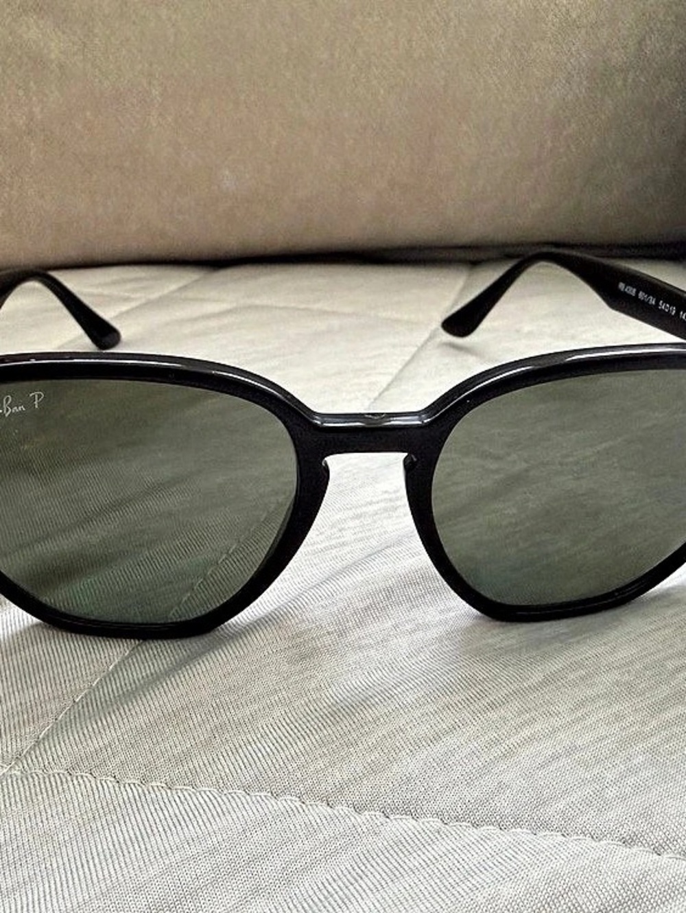 Ray-Ban RB4306 601/9A Polarized Sunglasses Black & Gray